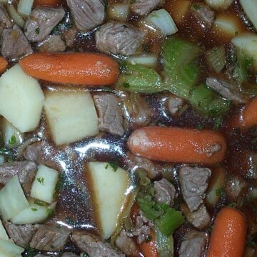 Beef stew in crockpot
